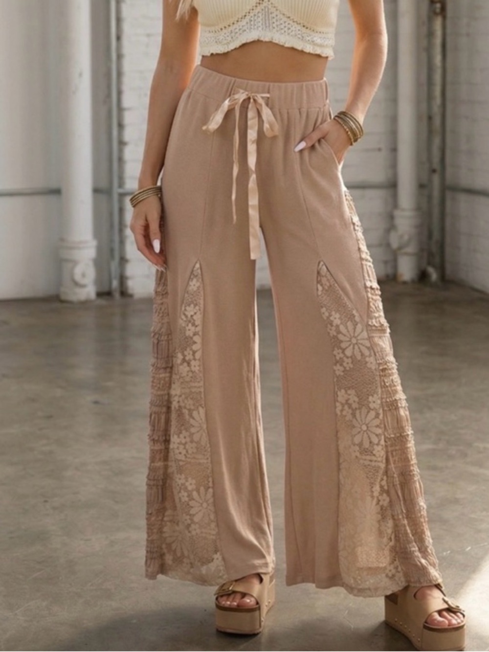 NWT- Boho Khaki Floral Lace Panel High Rise Wide Leg Pants size medium - Picture 2 of 12